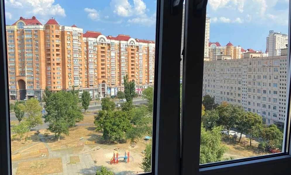 3-кімнатна квартира, Оболонський: тепло, вода й інтернет без світла - фото 1