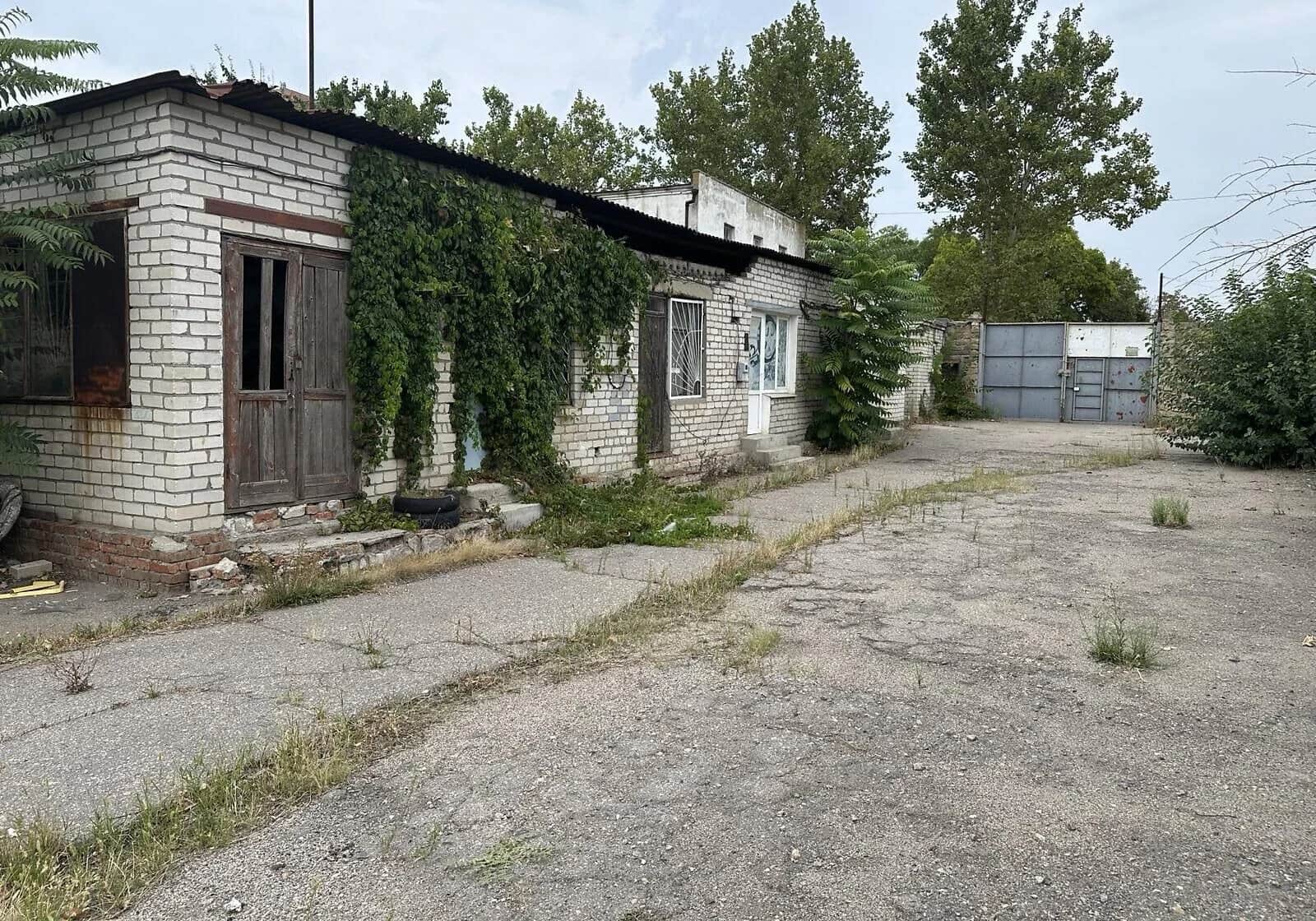 Комерційне приміщення, Центральний: паркан, електрика - фото 1