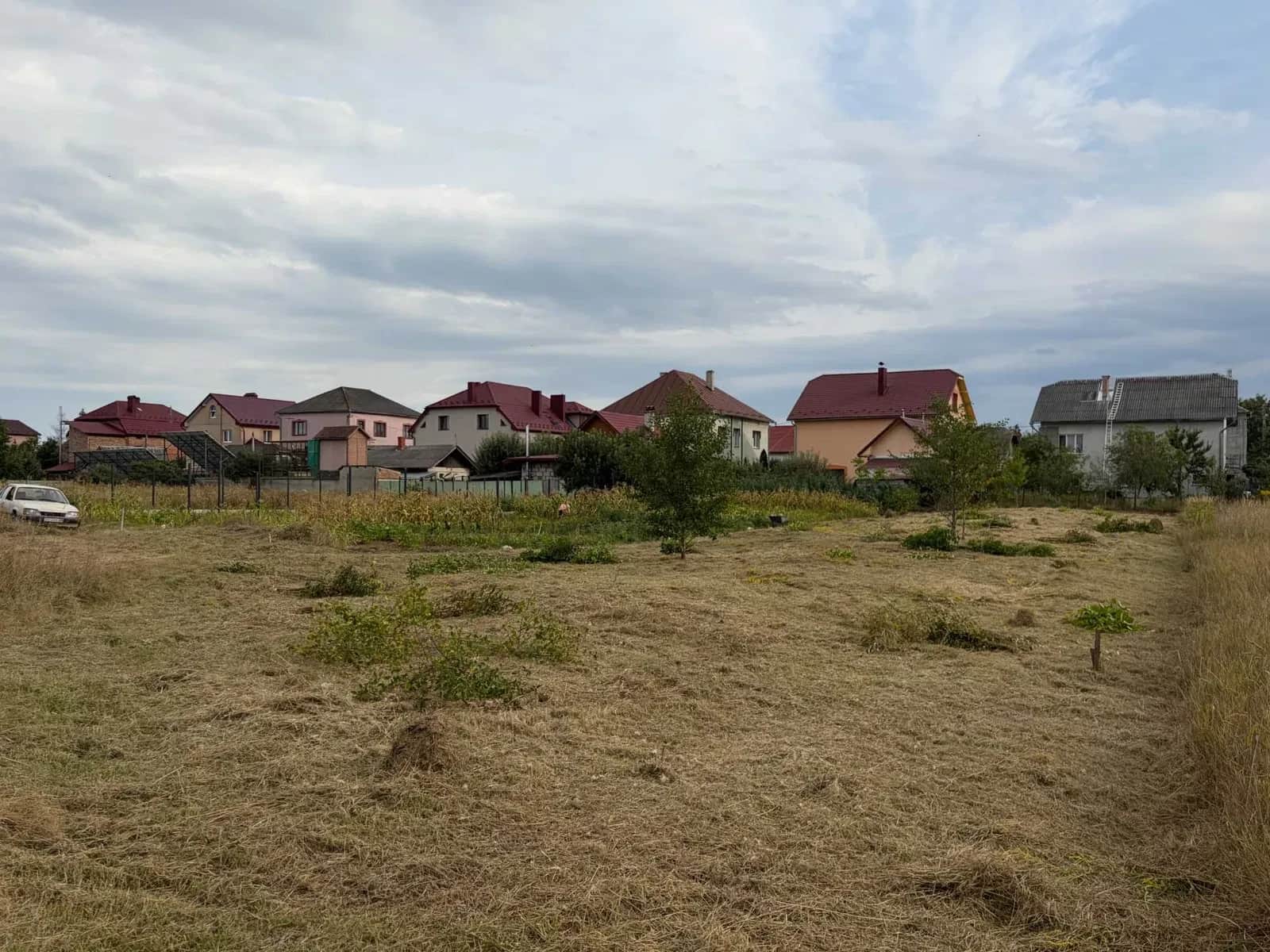 Ділянка 7,06 соток, Опришівці: під забудову, комунікації на межі - фото 1