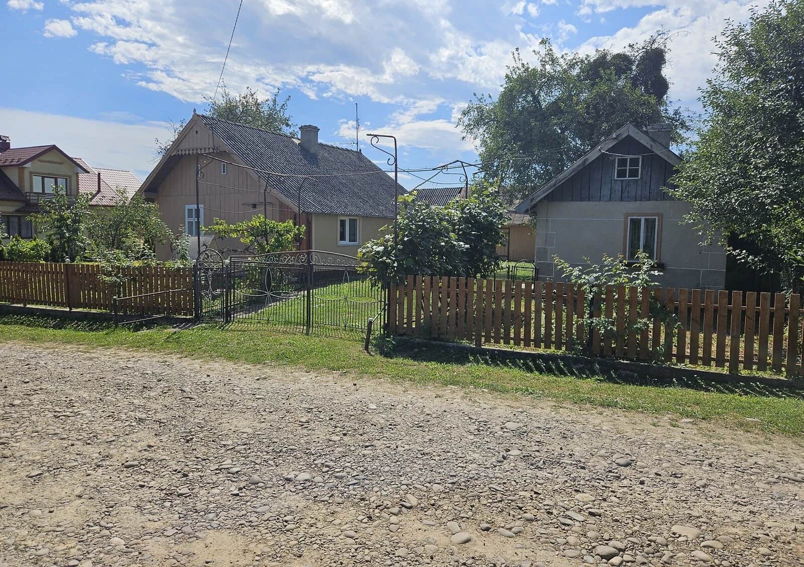 Будинок, Студінка: гараж із підвалом, 25 соток, криниця - фото 1