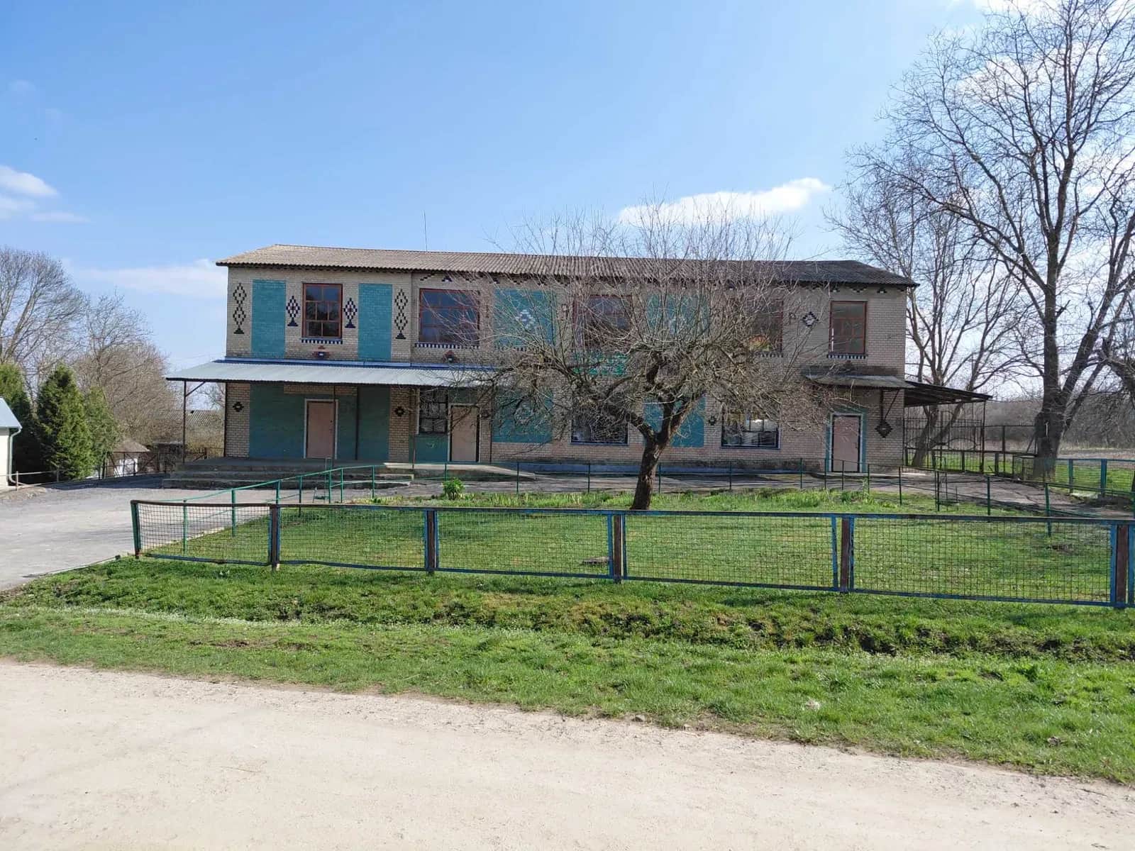 Приміщення, Пилипківці: два поверхи, великий підвал, газ і електрика - фото 2