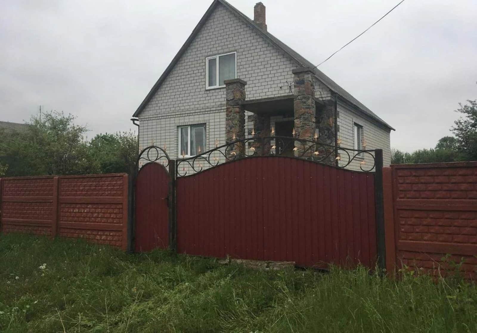 Будинок, Козарівка: 25 соток, 3 спальні, цегляні стіни - фото 1
