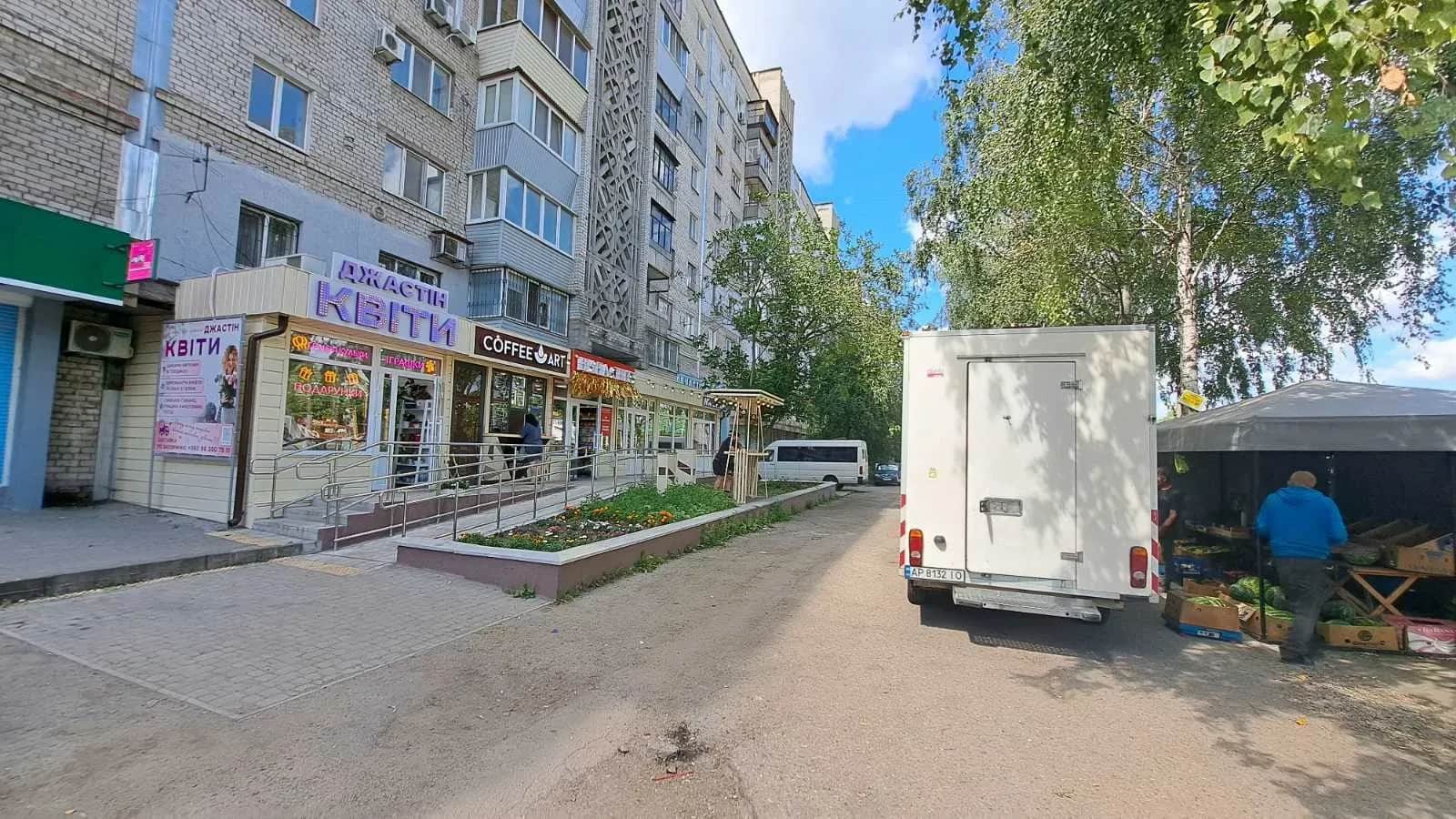Приміщення, Комунарський: фасадне, окремі входи, великий трафік людей - фото 2