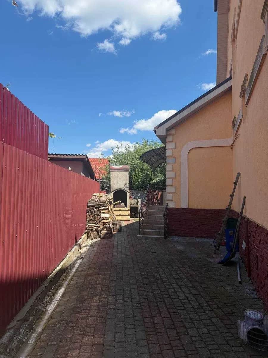 Будинок, Мала Добронь: діючий бар, житлова частина, гриль-зона - фото 2