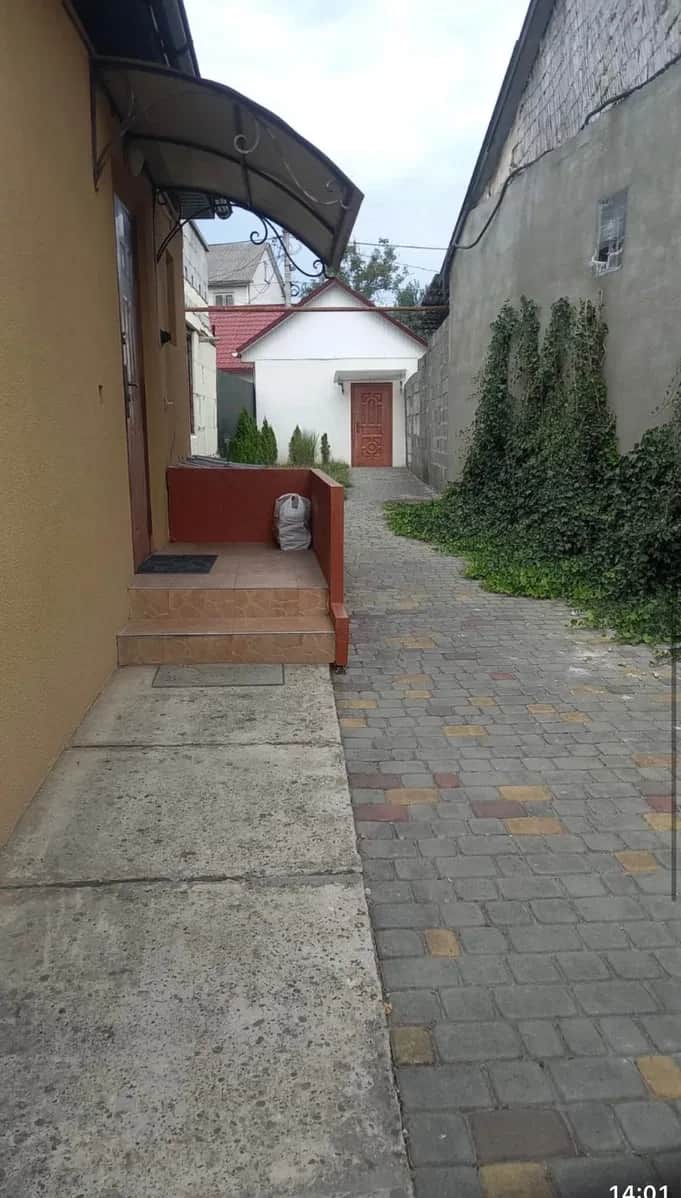 Будинок, Хуст: євроремонт, гараж, власне подвір’я - фото 2