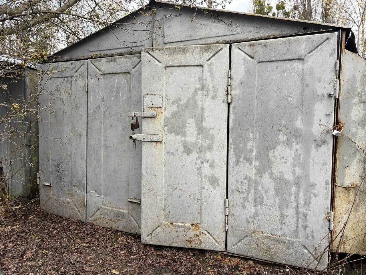 Гараж, Інститут зв'язку: яма, стелажі, можливість обміну - фото 1