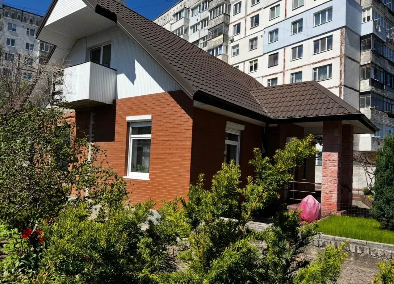 Будинок, Житомир: євроремонт, зимовий сад, місце під 2 авто - фото 1