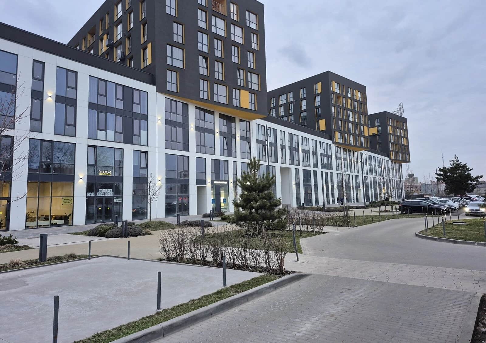 2-кімнатна квартира, Підзамче: дизайнерський ремонт, кухня-студія - фото 1