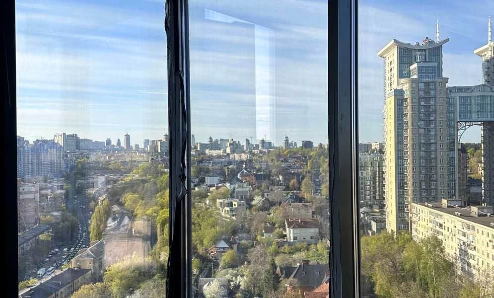 4-кімнатна квартира у ЖК Edelweiss House: краєвид на Дніпро - фото 1