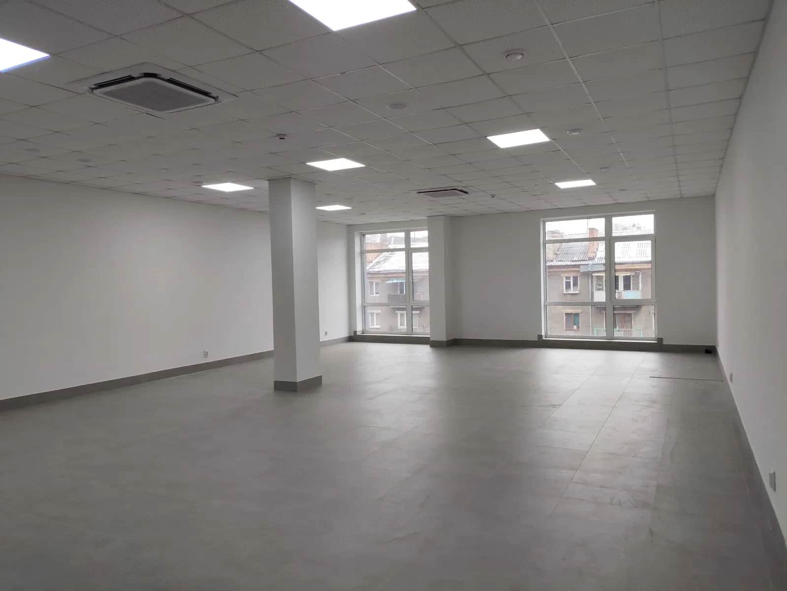 Офіс, Чернівці: відкритий простір, паркінги, генератор - фото 2