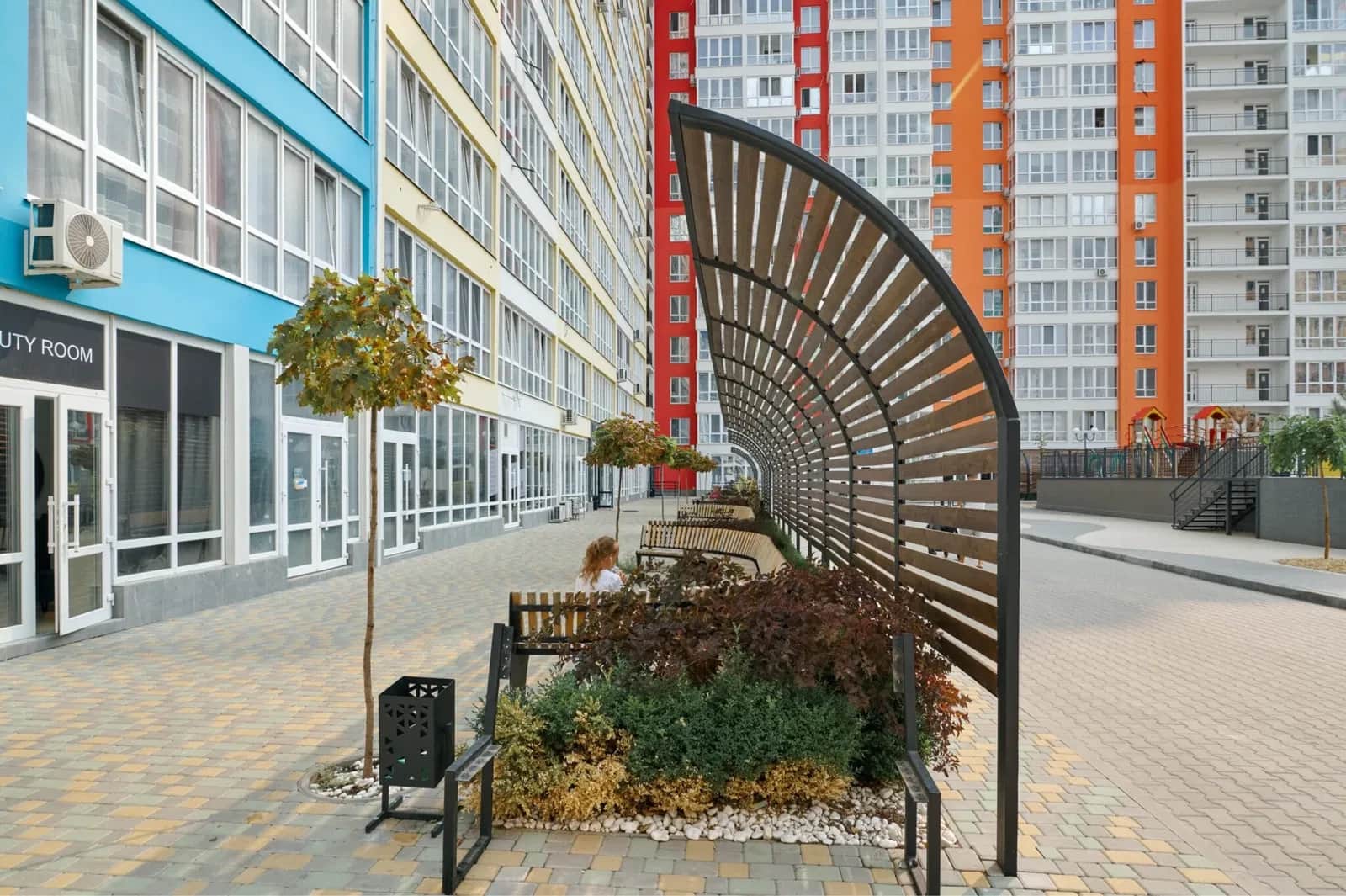 1-кімнатна квартира у ЖК Акварель 2: зданий будинок, велика лоджія - фото 1