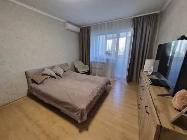 2-кімнатна квартира, Хортицький: ремонт, меблі та техніка - фото 1