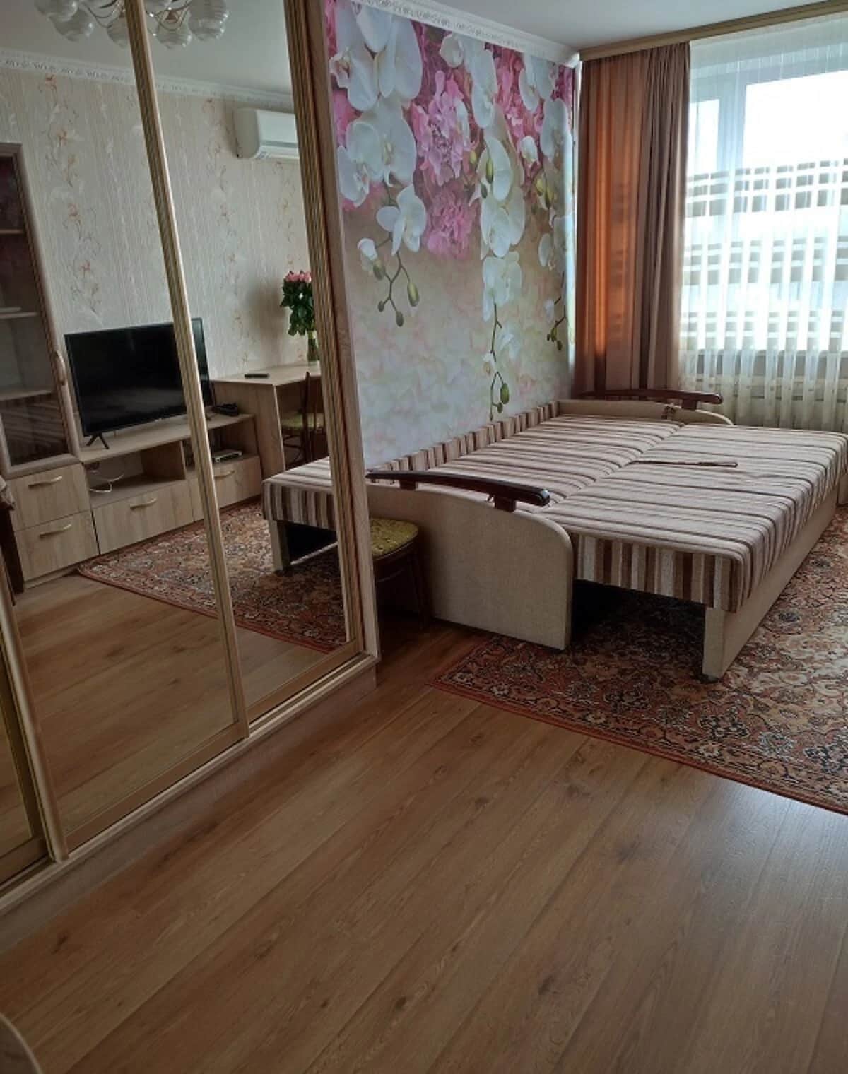 1-кімнатна квартира, Святошинський: євроремонт, метро Житомирська - фото 1