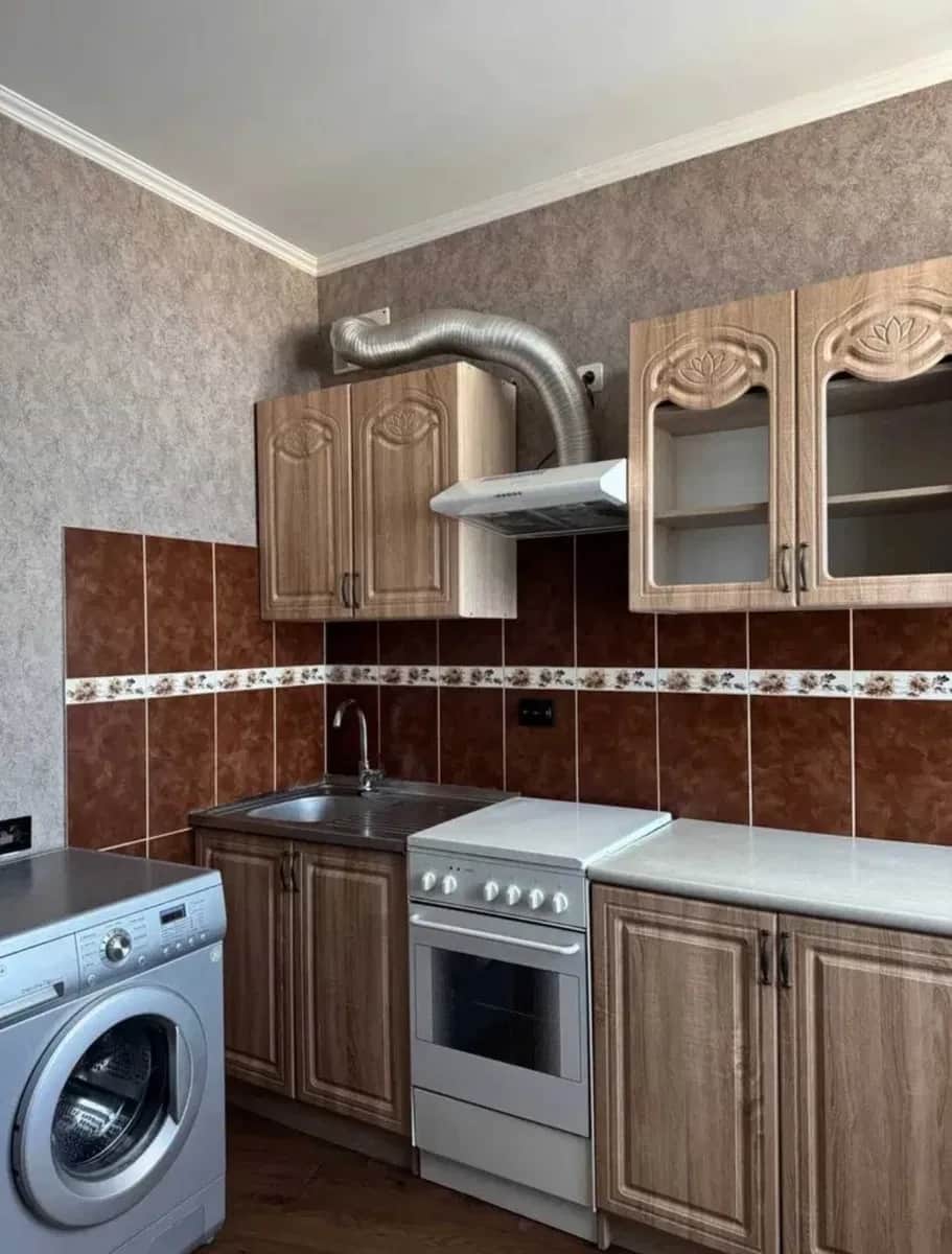 1-кімнатна квартира, Чернігів: резервне живлення, євроремонт - фото 1