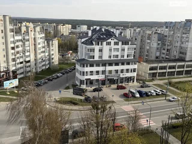 Комерційне приміщення, Новояворівськ: новобудова, відкрита стоянка - фото 2