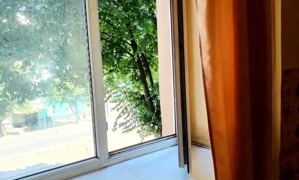 Студія, Новокодацький: без ремонту, стелі 3,5 м, червона лінія - фото 2