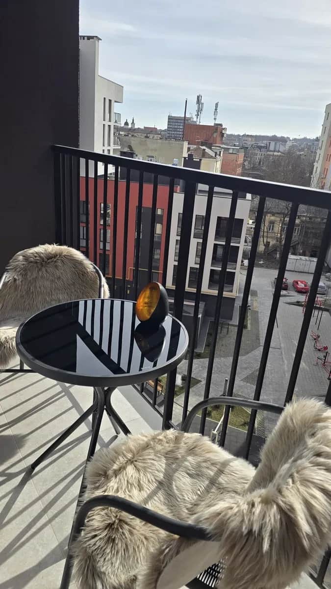 1-кімнатна квартира у ЖК Mill Toun: авторський ремонт, панорамні вікна - фото 1