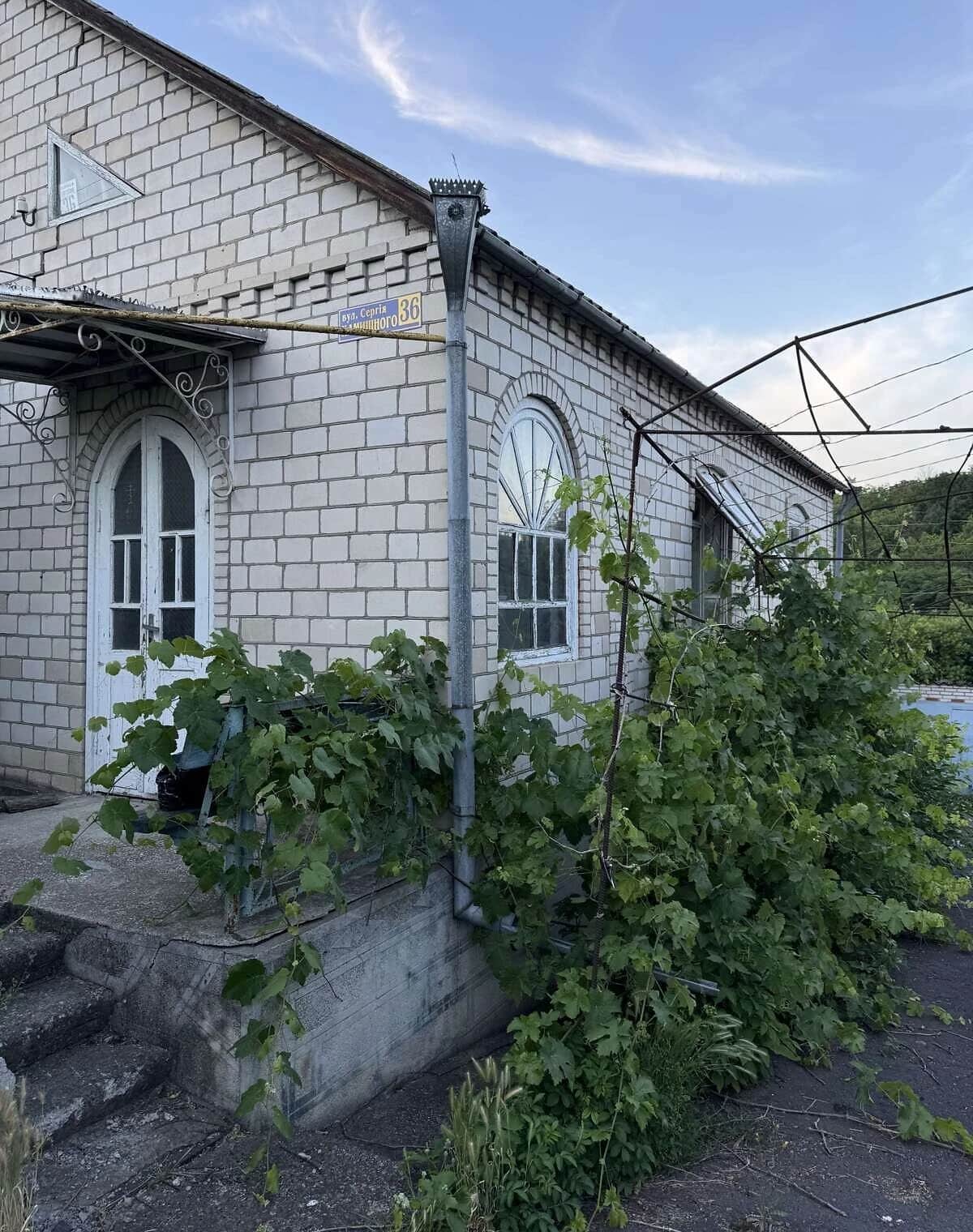 Будинок, Тростянець: гараж, 14 соток, торг - фото 1