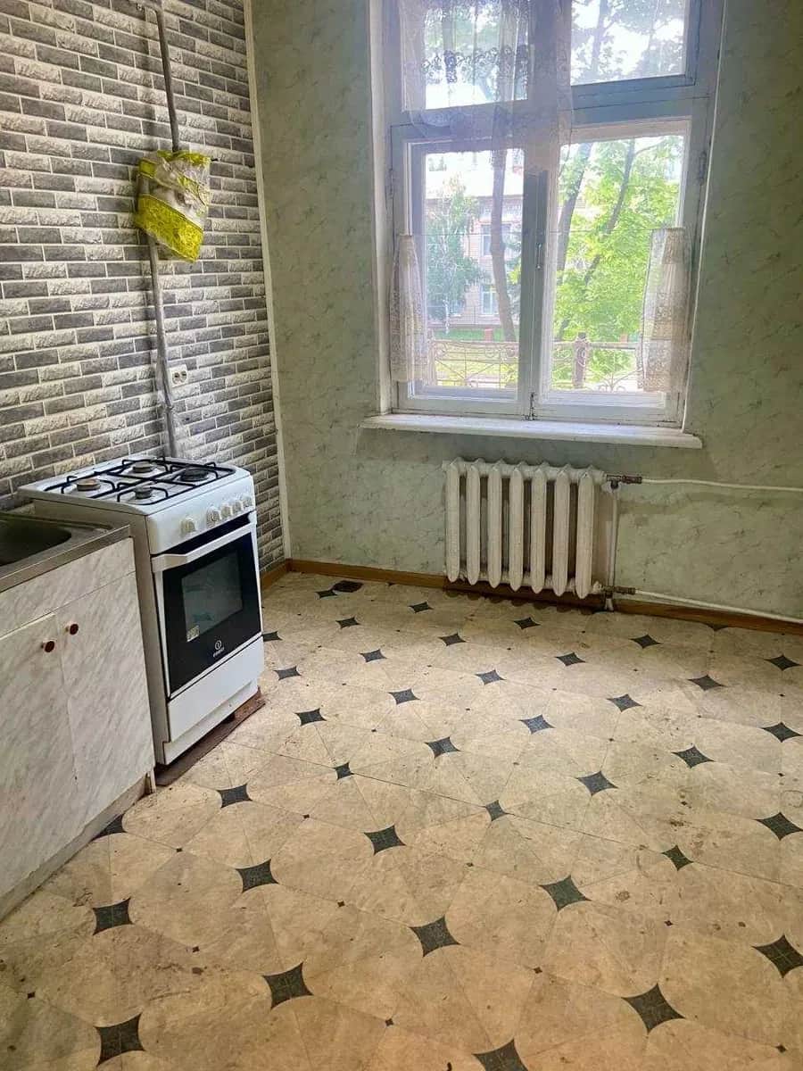 Сталінка, Центрально-Міський: Дзержинка, збільшена кухня - фото 1