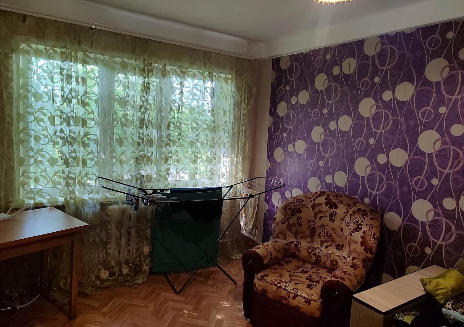 1-кімнатна квартира, Комунарський: паркомісце, біля школи, торг - фото 1
