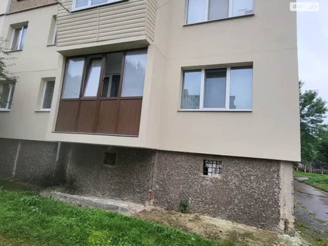 4-кімнатна квартира, вулиця Січових Стрільців: косметичний ремонт - фото 1