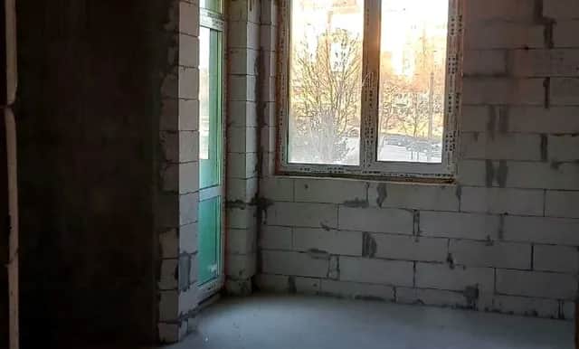 2-кімнатна квартира, Будинок 1: вигляд на ТЦ Торба, лоджія і балкон - фото 1