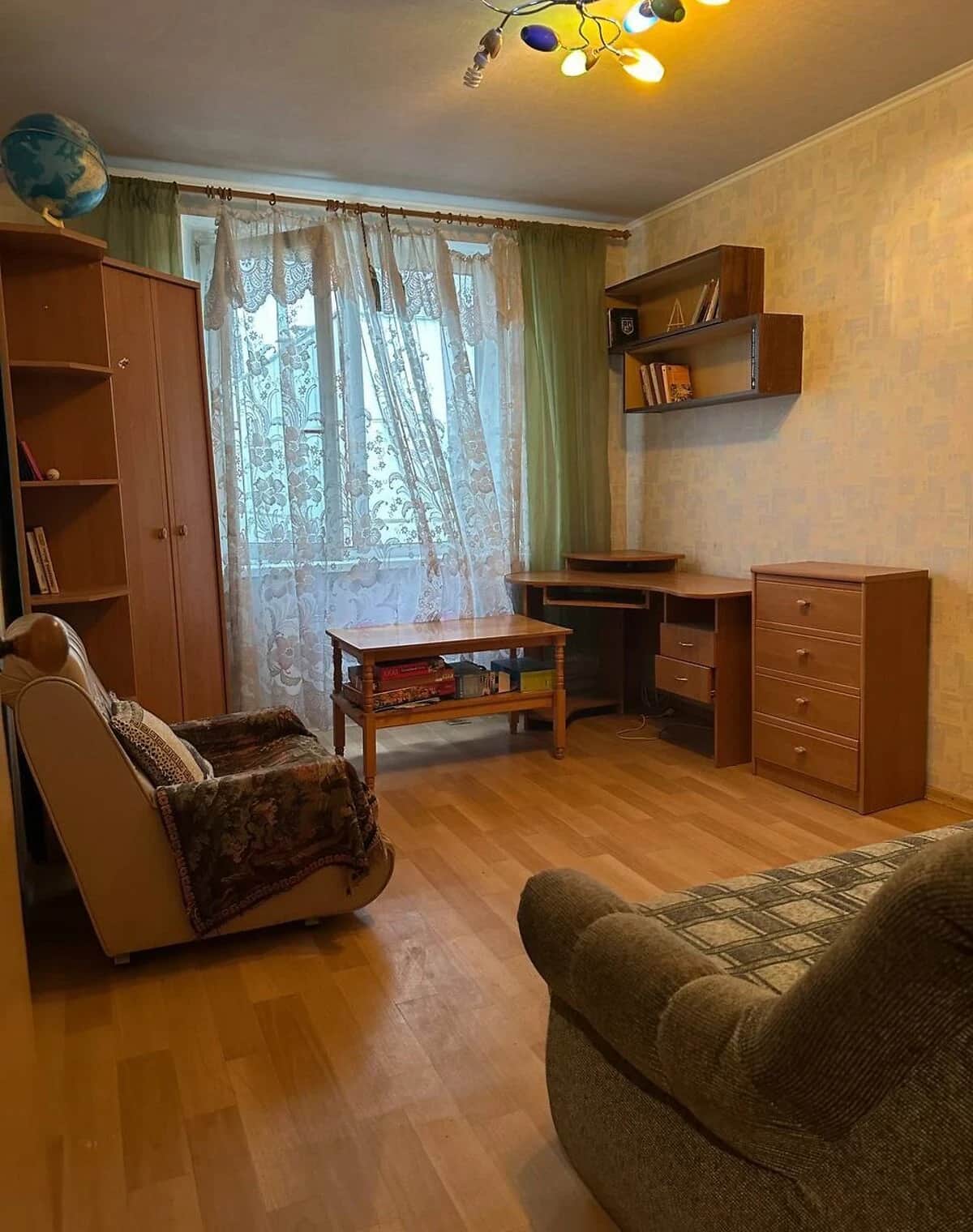 3-кімнатна квартира, Салтівський: роздільні кімнати, стіни з панелей - фото 1