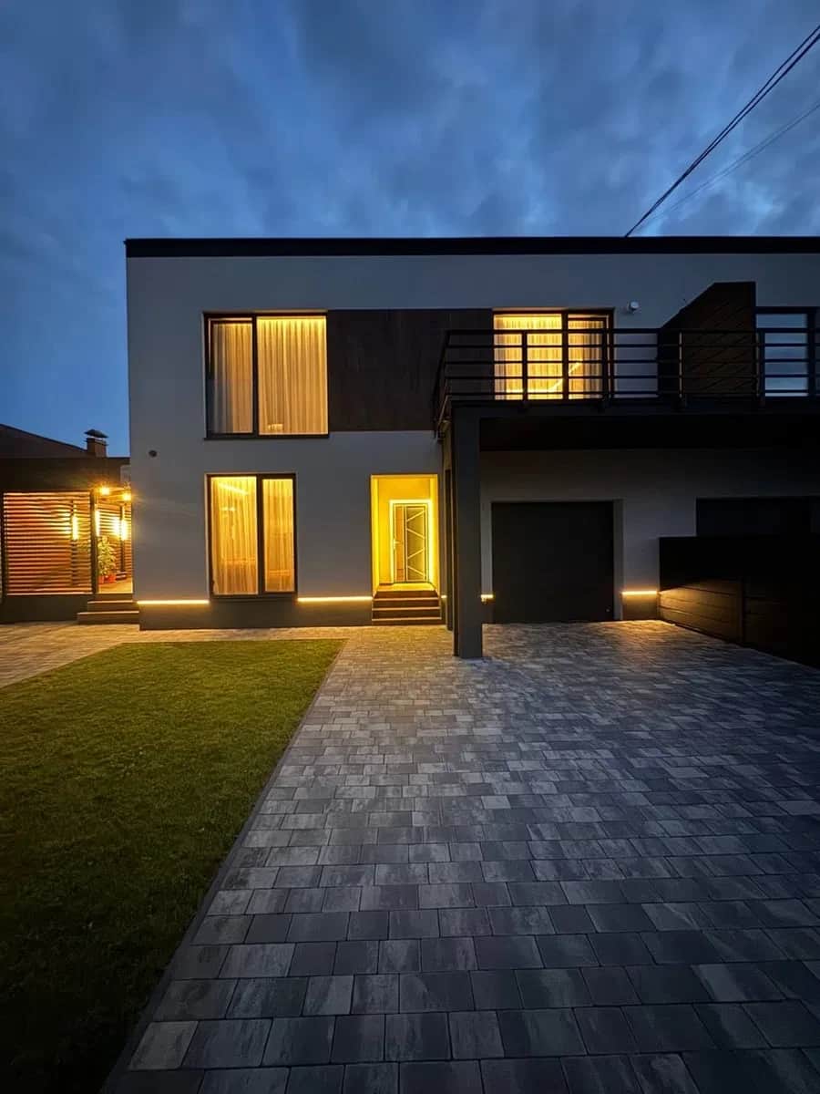 Котедж, Ужгород: авторський проєкт, тераса 35 м², гараж - фото 2