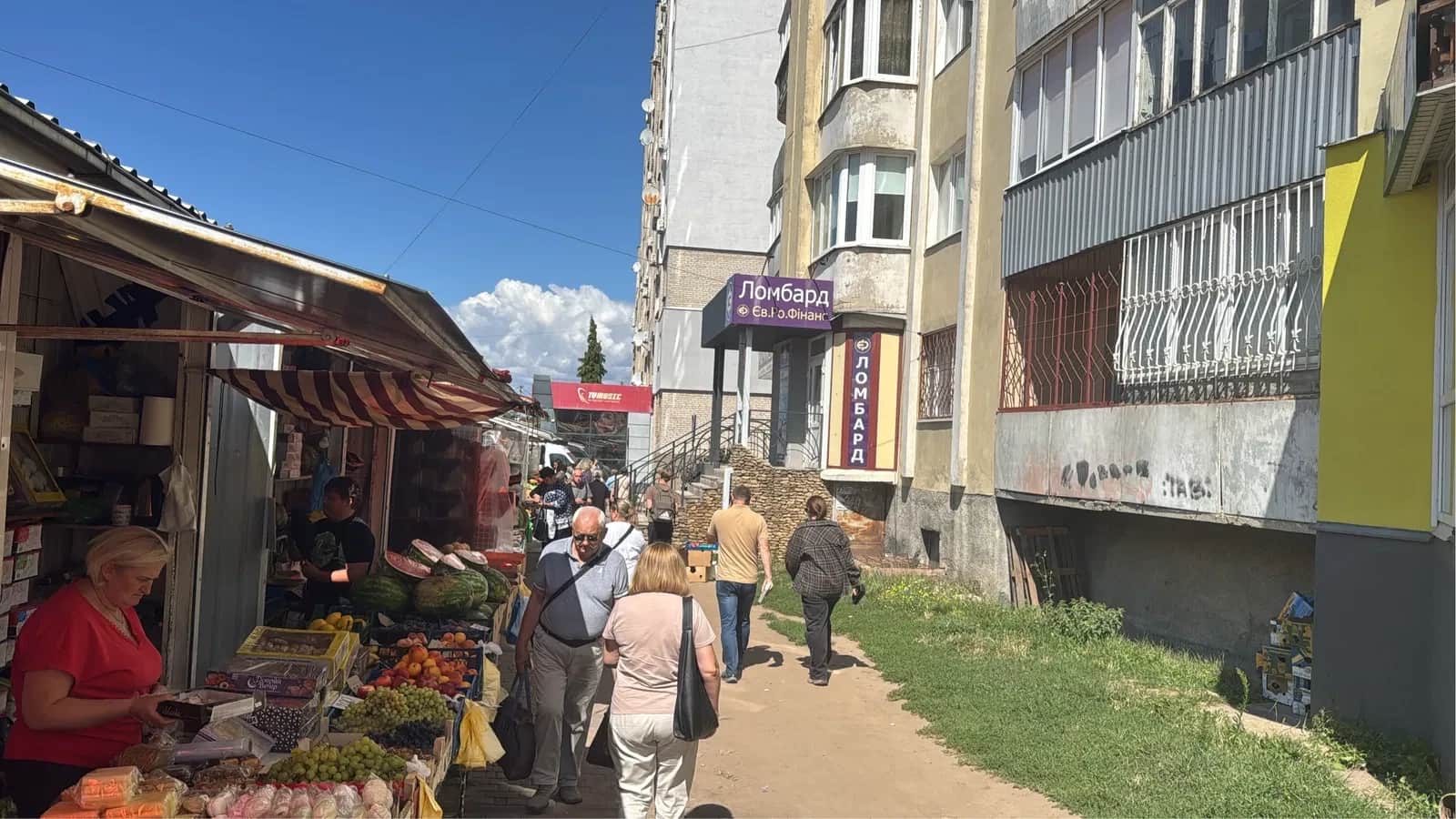 Магазин у ЖК Варшавського: активний трафік, фасадний - фото 2