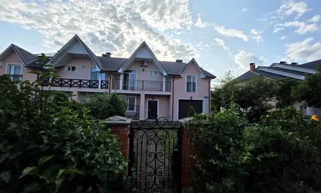 Таунхаус, Васильків: автономне живлення, тепло, вода й інтернет - фото 1
