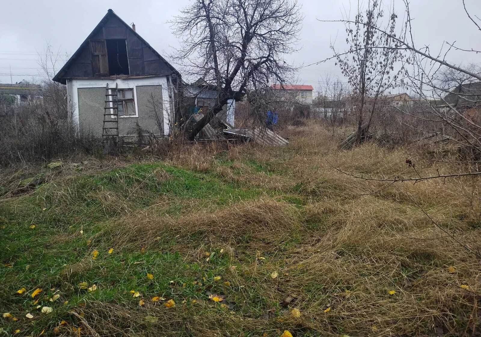Ділянка 10 соток, Подільськ: фундамент, сад, будматеріали - фото 1