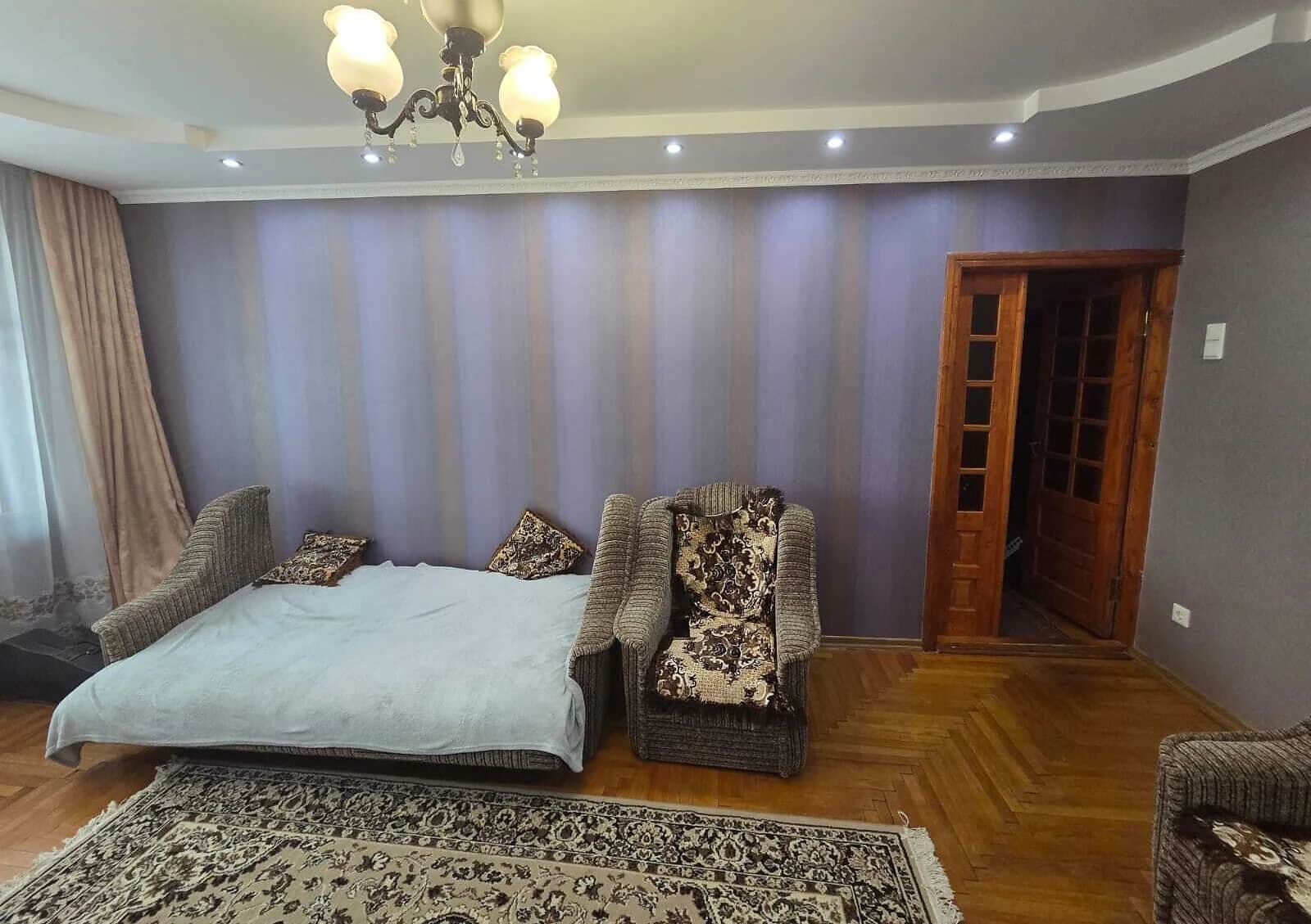 3-кімнатна квартира, Шахта: цегляні стіни, газове опалення - фото 1