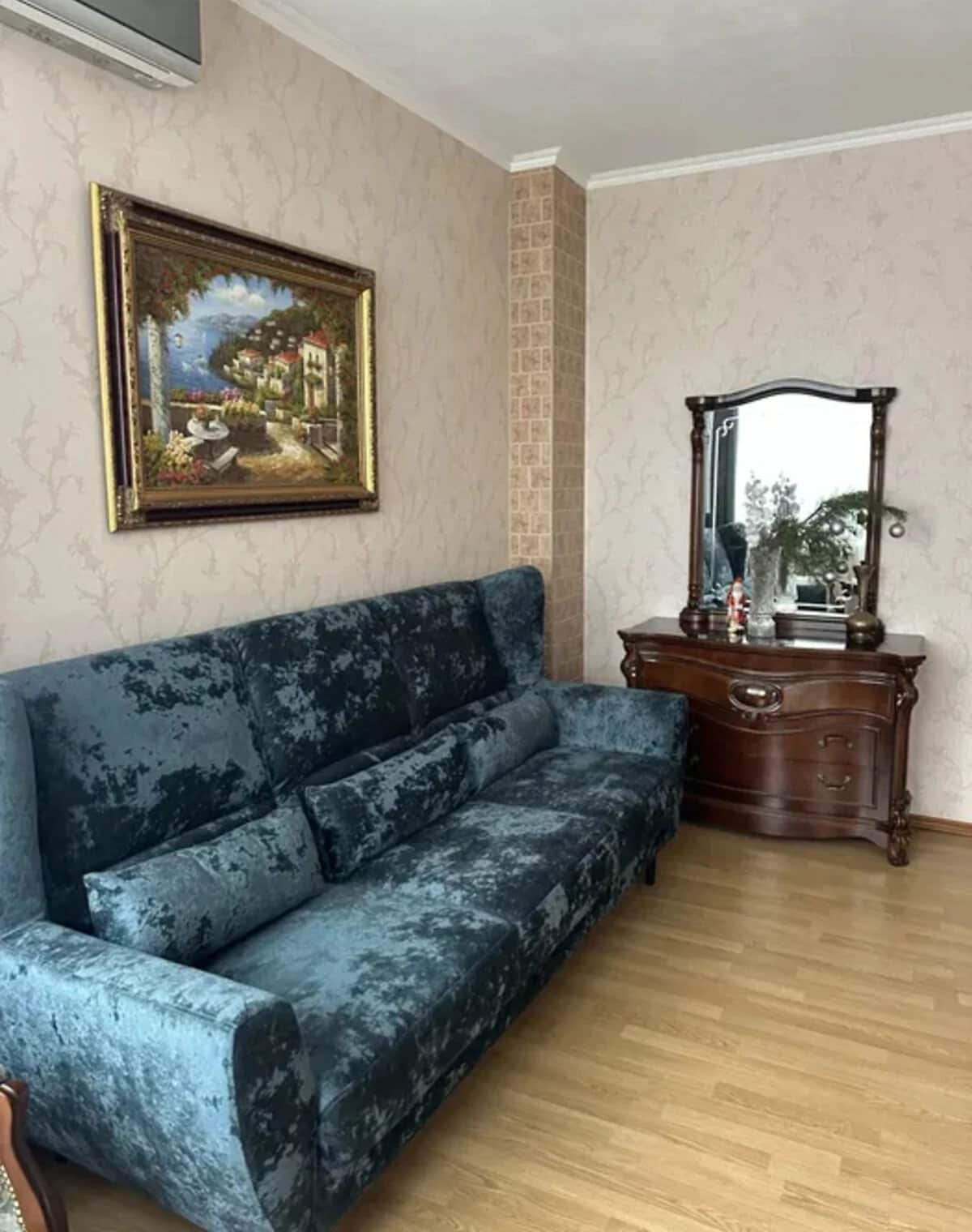 2-кімнатна квартира, вулиця Леваневців: кухня 25 м², внутрішній двір - фото 1
