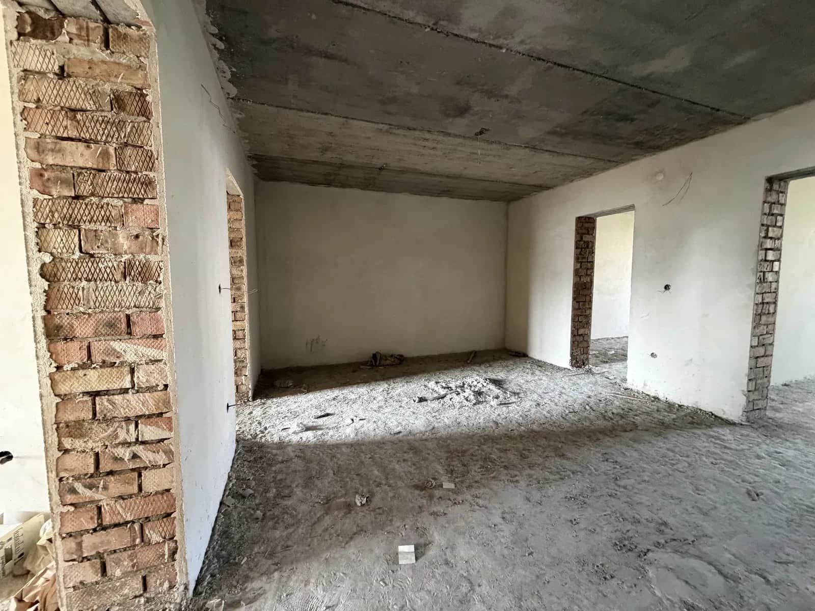 3-кімнатна квартира, Івано-Франківськ: центр, 2 санвузли, закритий двір - фото 2
