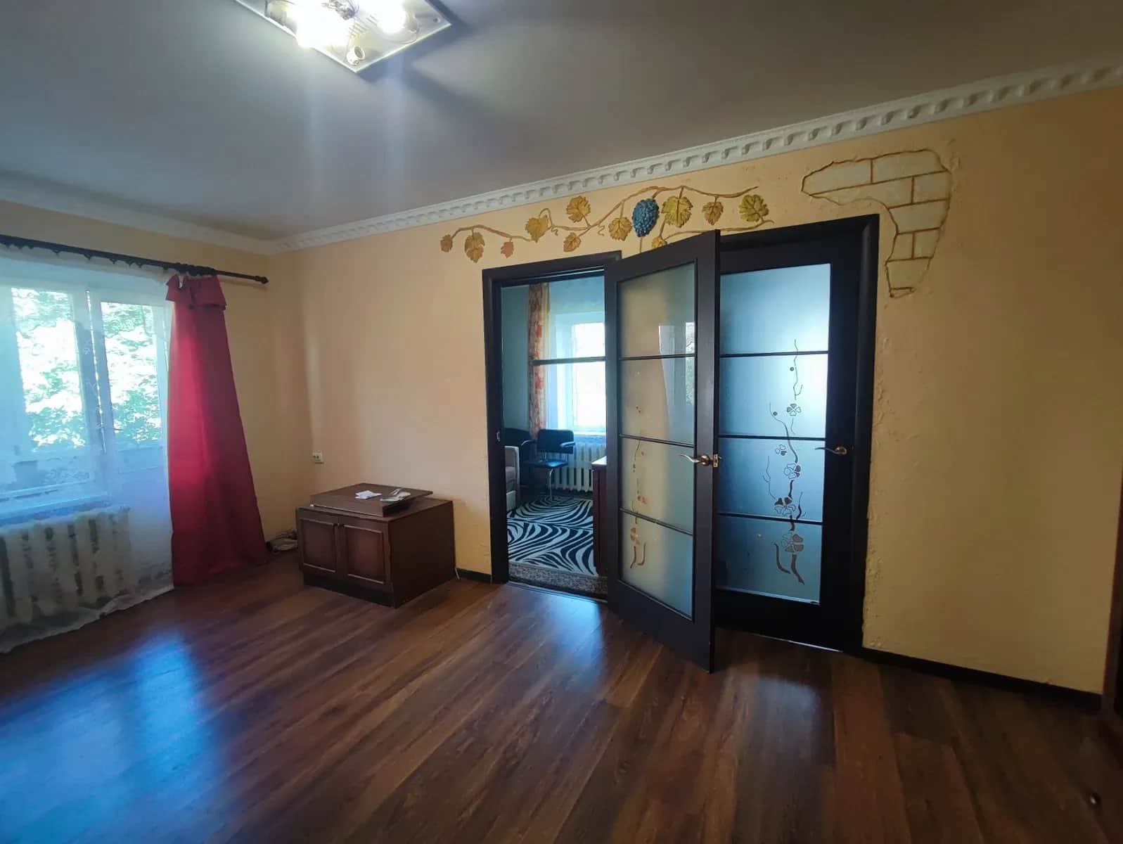 3-кімнатна квартира, Немішаєве: частковий ремонт, під бізнес - фото 1