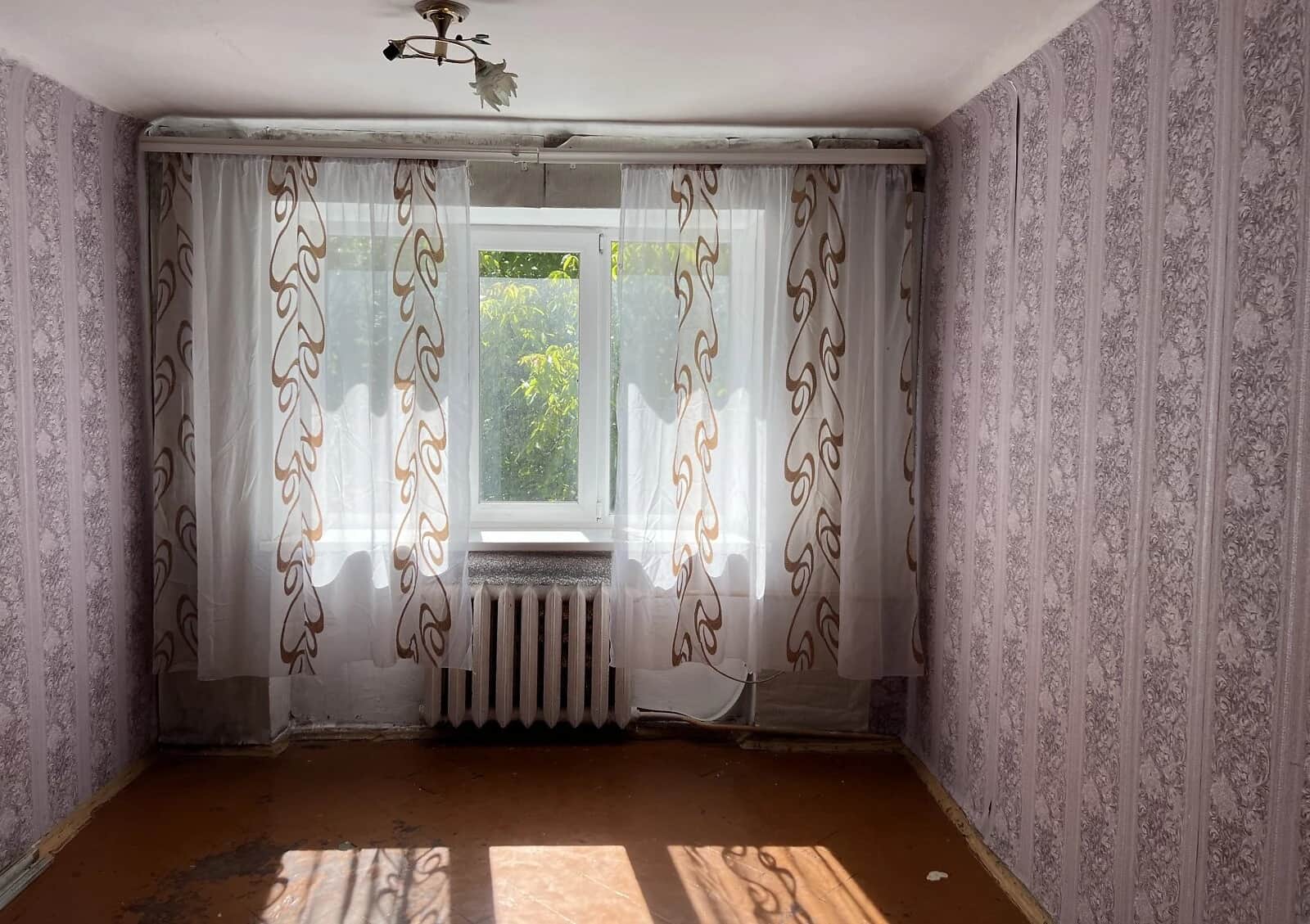 Кімната, Дальні Гречани: цегляні стіни, внутрішній двір - фото 2