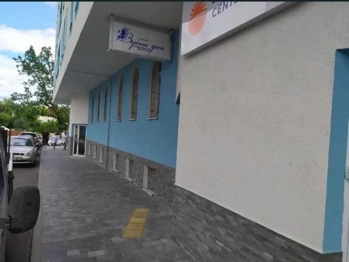 Приміщення, Полтава: 1 поверх, електропостачання без відключень - фото 1