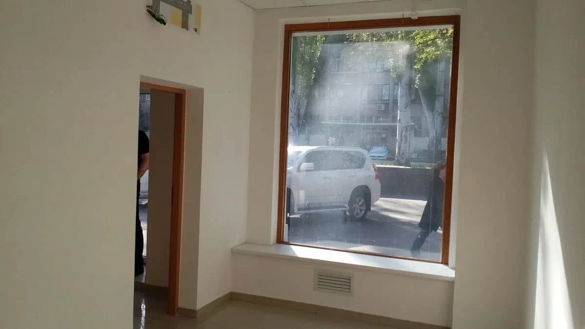 Приміщення, Родини: фасадні вікна, окремий вхід - фото 2