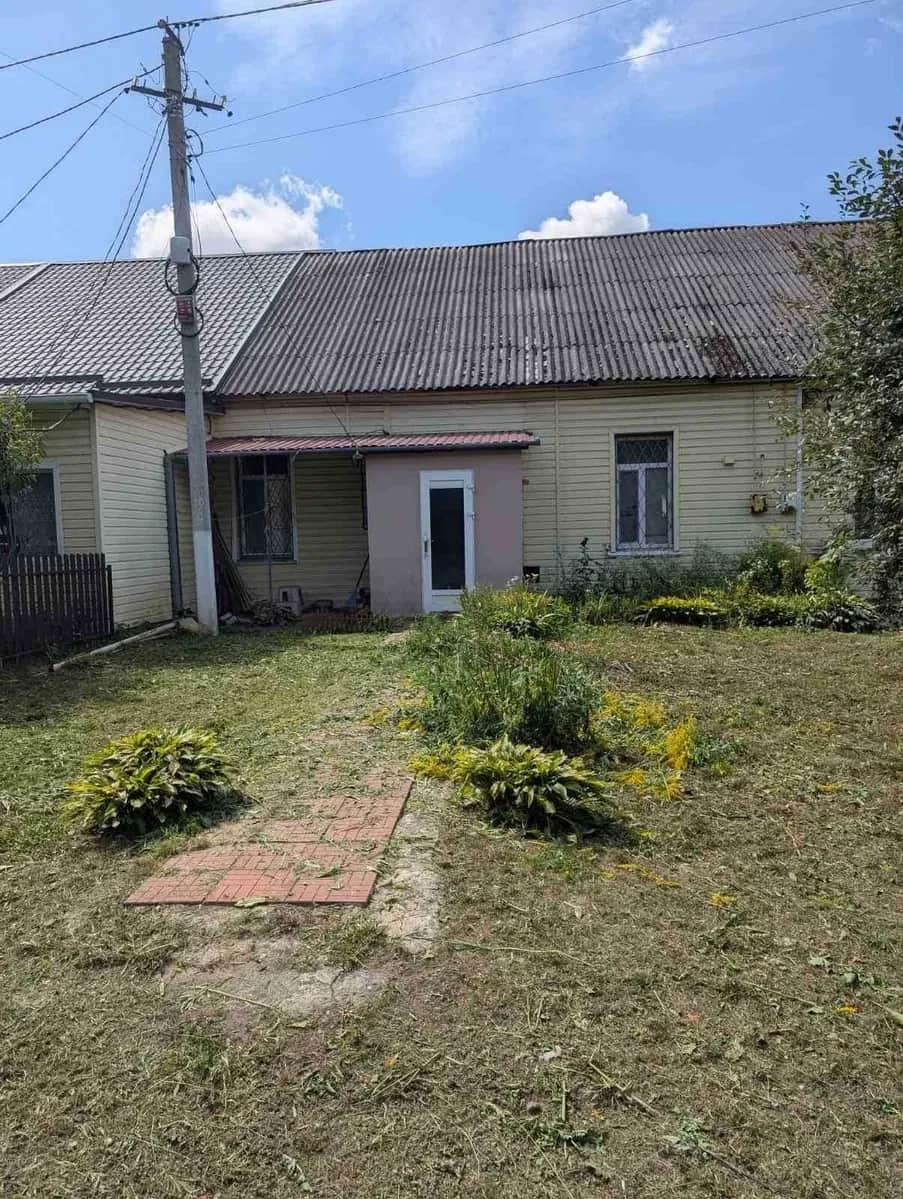 3-кімнатна квартира, Бобровиця: житловий стан, паркомісце з навісом - фото 1