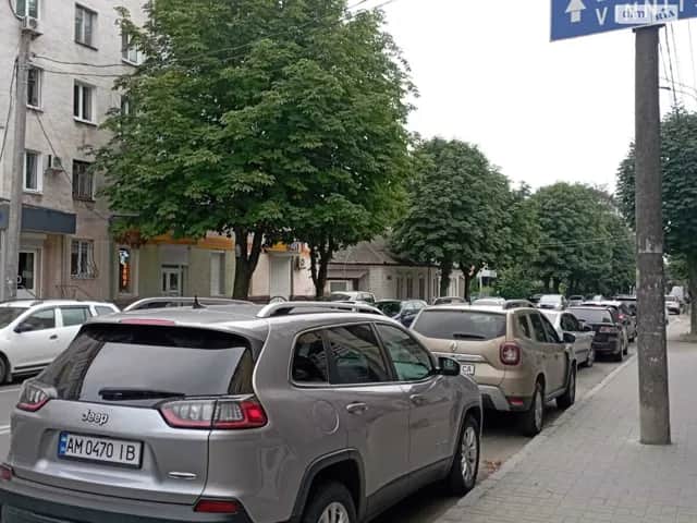 Частина будинку, Житомир: цегляні стіни, централізоване опалення - фото 2