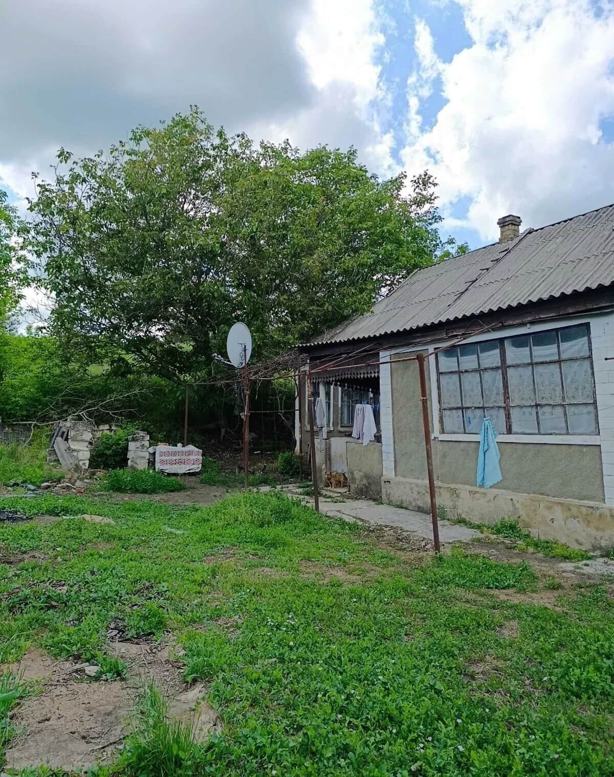 Будинок, Любомирка: ділянка 28 соток, опалення працює без світла - фото 1
