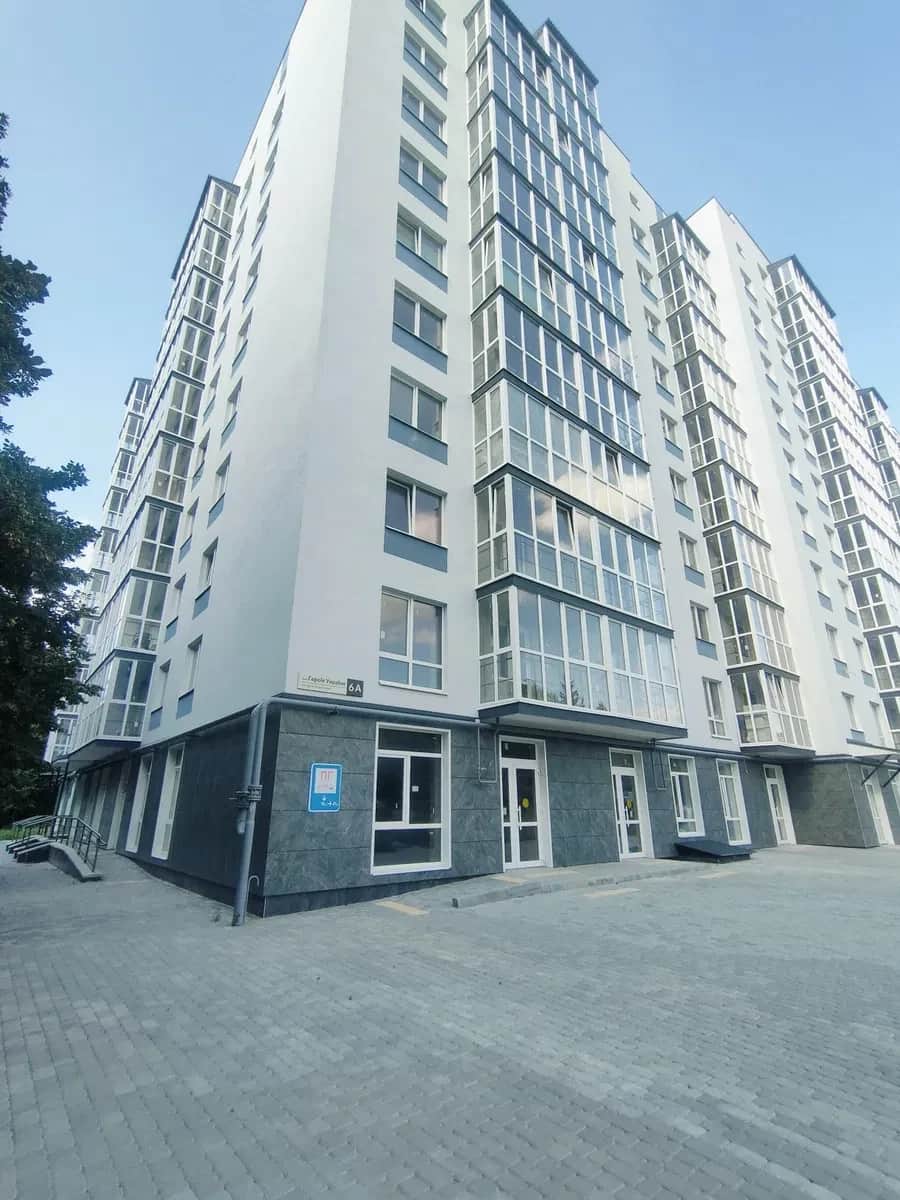 Приміщення, Полтава: можна об’єднати в 87 м², фасадні вікна - фото 1