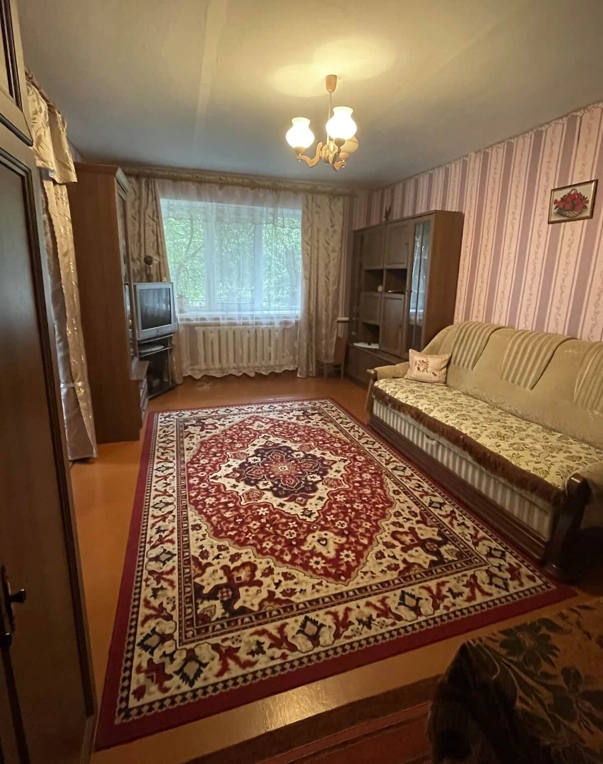 3-кімнатна квартира, Старокостянтинів: газове опалення, закритий двір - фото 1