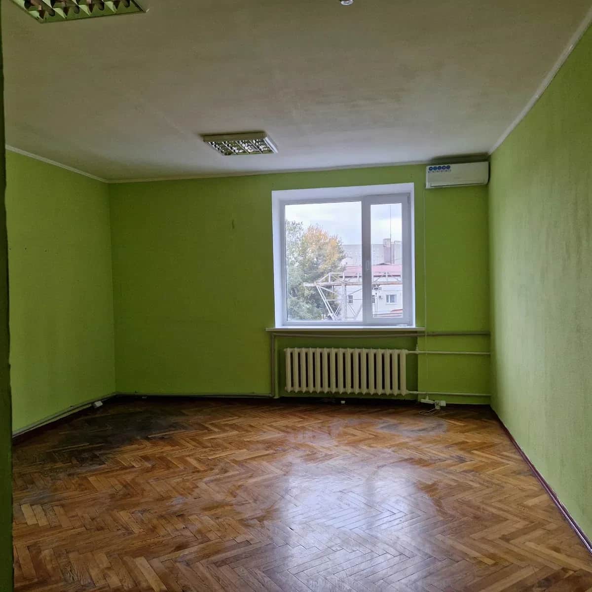 Офіс, Солом'янський: метро Берестейська, власна котельня - фото 1