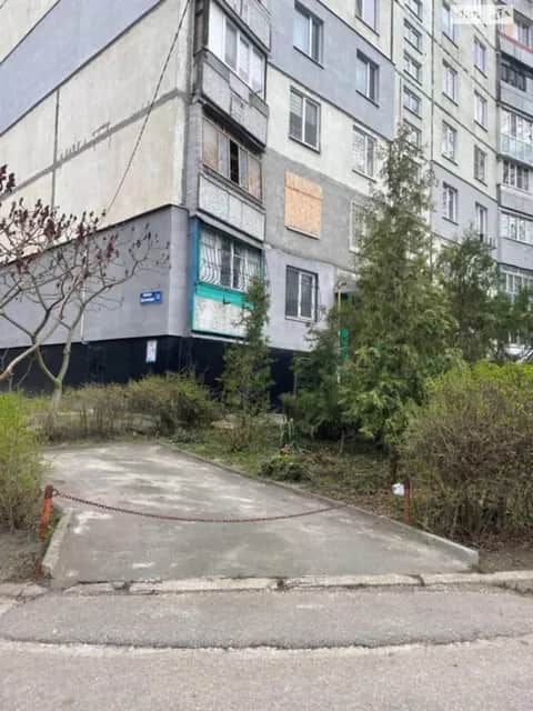 2-кімнатна квартира, вул. Нескорених: євроремонт, цегляні стіни - фото 2