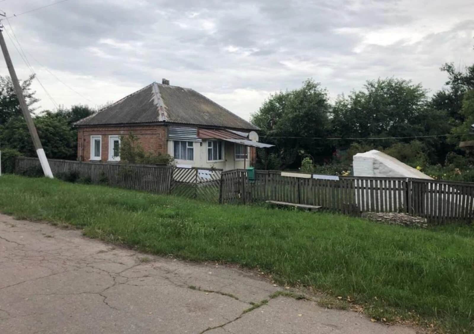 Будинок, Переволочна: 20 соток, газове опалення, город і сад - фото 1