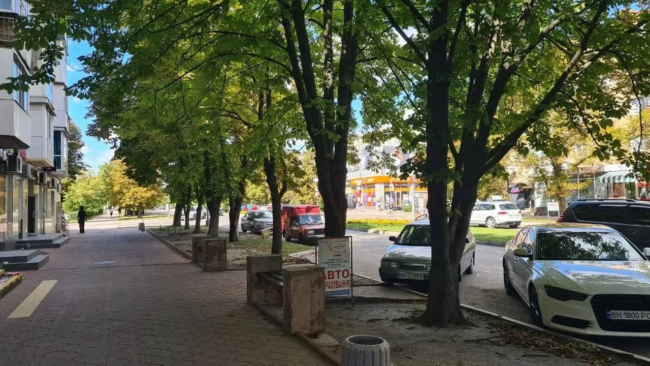 Приміщення, Олександрія: червона лінія, фасадне, новий ремонт - фото 2