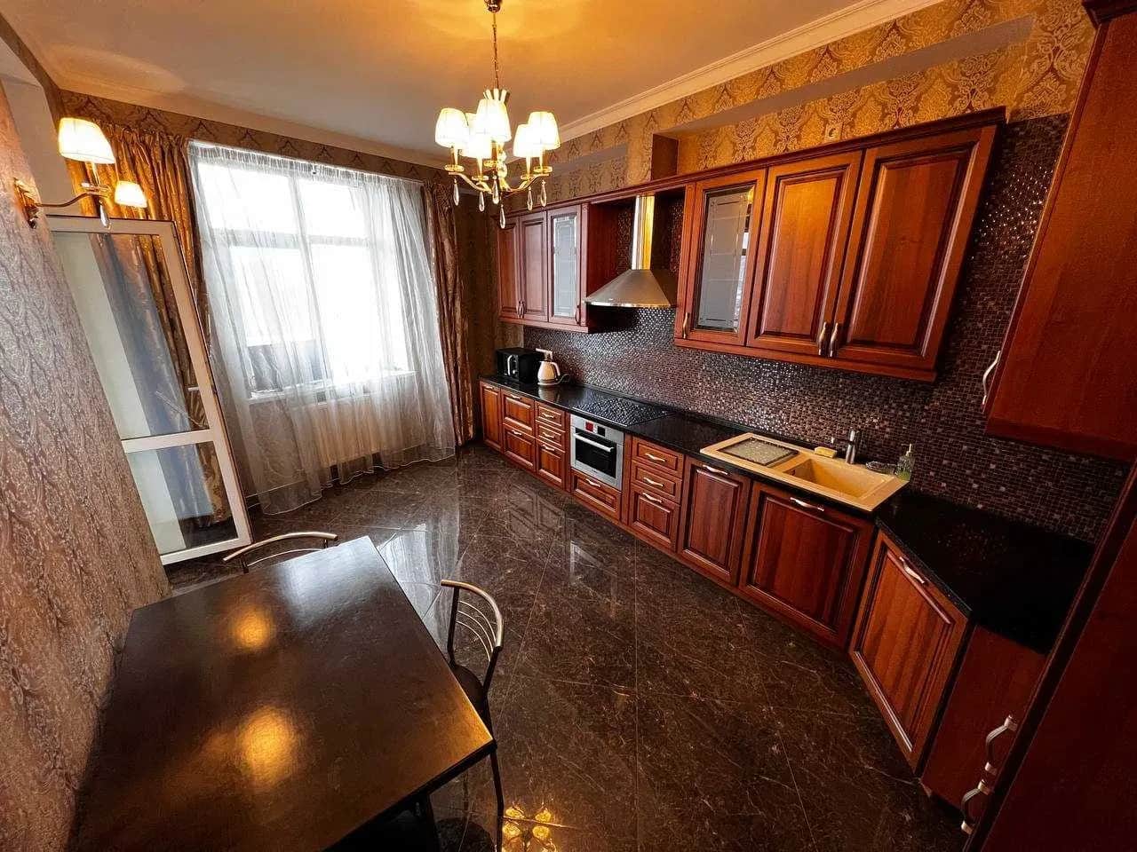 1-кімнатна квартира, Печерський: авторський проект, генератор - фото 1