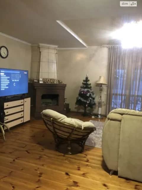 Будинок, Новгород-Сіверський: гараж, ділянка 7 соток, тераса - фото 1