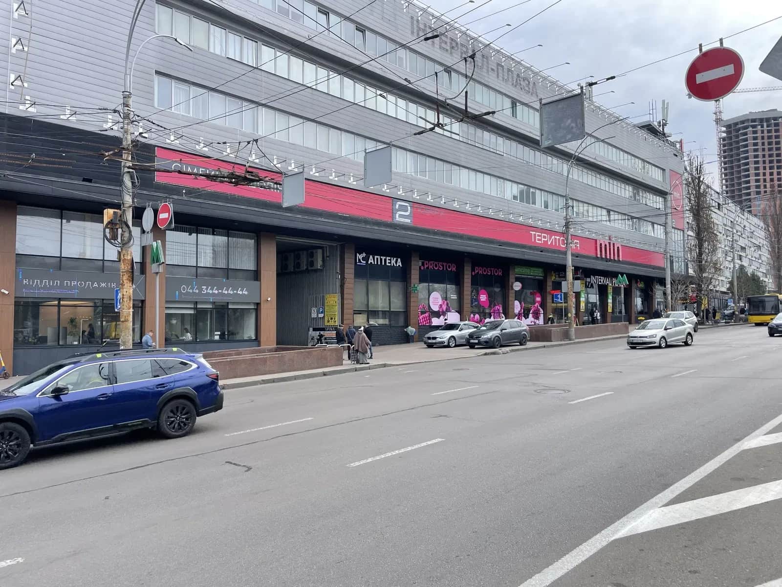 Торгове приміщення, Печерський: 2 входи, біля метро Либідська - фото 1